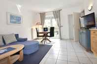 Ruang untuk Umum Calm Holiday Home With Garden in Zingst Germany