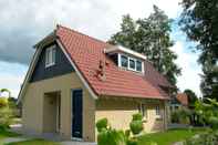 Bangunan Spacious Holiday Home With a Dishwasher, 20km From Assen