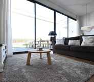 Common Space 6 Luxury Villa in Harderwijk near Lake