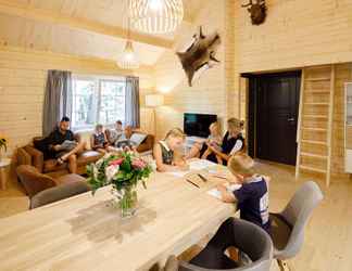 Kamar Tidur 2 Cozy, Wooden Lodge With a Veranda, Located in the Veluwe