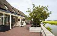 พื้นที่สาธารณะ 3 Detached, Light Chalet With Dishwasher not far From Hoorn