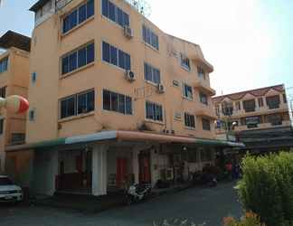 Bangunan 2 The Best Budget Hotel