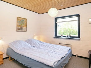 Bilik Tidur 4 Refreshing Holiday Home in Spøttrup near Sea