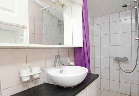 Toilet Kamar 4 Person Holiday Home in Blokhus