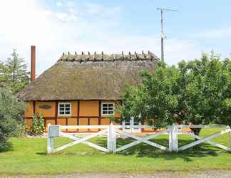 Exterior 2 Cozy Holiday Home in Funen With Terrace