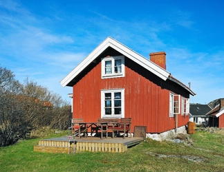 Exterior 2 3 Person Holiday Home in Klövedal