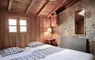 Others 2 Comfortable Rural Cottage in Ancient Village in the Douro Region