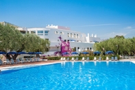 Swimming Pool Hotel Torre Oliva