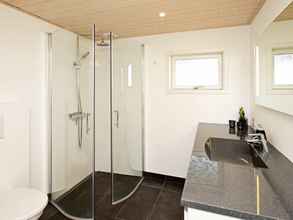 Toilet Kamar 4 6 Person Holiday Home in Hjorring