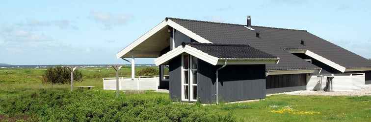 Exterior 14 Person Holiday Home in Logstor