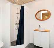 In-room Bathroom 4 Gorgeous Holiday Home in Syddanmark Near Sea