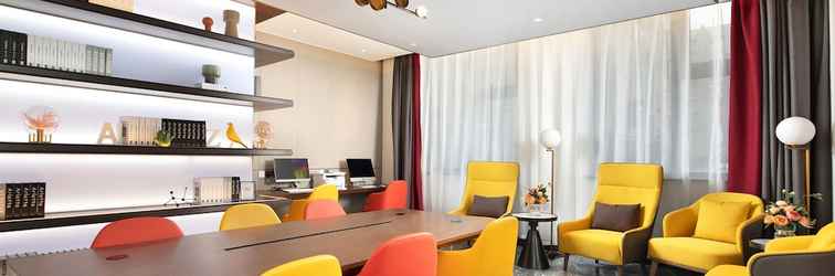 Lobi Hampton by Hilton Changchun Ziyou Road