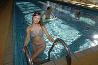 Swimming Pool Hotel Zebru