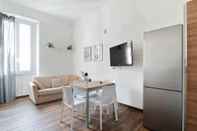 Common Space Isola View Renovated Apartment