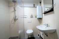In-room Bathroom Maye Oberhausen City Deluxe