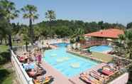 Swimming Pool 2 Camping de Pujol