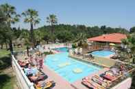 Swimming Pool Camping de Pujol