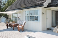 Ruang Umum 6 Person Holiday Home in Brevik