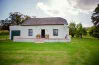 Exterior Country Cottage in the Overberg