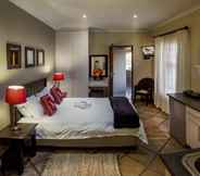 Others 3 Cozy Guest Room With Double Bed, Sofa bed and Kitchen, Near Port Elizabeth