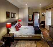 อื่นๆ 7 Cozy Guest Room With Double bed and Kitchen, Near Port Elizabeth