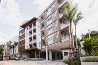 Exterior 4 Palmetto Condominium