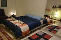 Kamar Tidur Apartment at Lykavitos 1 bed 2 pers