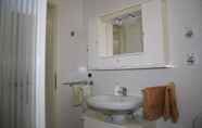 Toilet Kamar 7 Casa Muggine