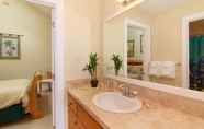 In-room Bathroom 4 Regency at Poipu Kai #924