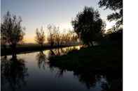 Swimming Pool Ruyge Weyde Logies -The Farmer's Daughter