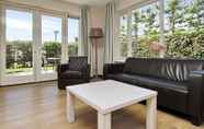 Common Space 4 Comfortable Holiday Home With a Garden at 1.1km From the sea
