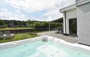 Entertainment Facility 7 Modern Villa with Large Garden by the Water with Hot Tub & Infrared Sauna