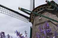 Exterior Spacious Holiday Home in Beemster near Windmill