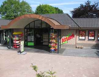 Exterior 2 Comfortable Lodge With a Terrace and Oven Near the Veluwe