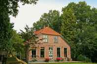 Bangunan Secluded Farmhouse in Balkbrug with Hot Tub