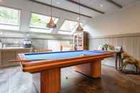 Entertainment Facility Secluded Farmhouse in Balkbrug with Hot Tub