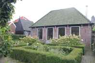 Exterior Pleasant Holiday Home in Grootschermer With Garden