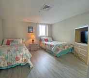 Bilik Tidur 7 Ocean Forest Plaza Penthouse 2309 by Palmetto Vacations
