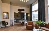 Lobby 6 Luxurious Holiday Home in Enkhuizen With Parking