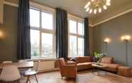 Lobby 4 Luxurious Holiday Home in Enkhuizen With Parking