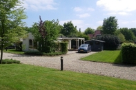 Common Space Nice Chalet, Covered Terrace and in Nature Reserve