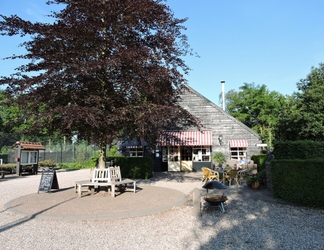 Exterior 2 Nice Chalet, Covered Terrace and in Nature Reserve