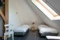 Kamar Tidur Inviting Holiday Home in Zuidoostbeemster near Center & Forest
