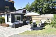 Ruang untuk Umum Lovely Holiday Home With Garden, Barbecue, Garden Furniture