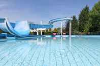 Swimming Pool Modernly Furnished Chalet With a Dishwasher, Near Almelo