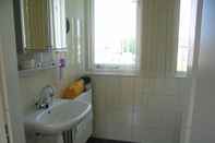 In-room Bathroom Detached Holiday Home near Grevelingenmeer Lake