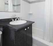 Toilet Kamar 2 Murray Hill East