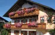 Bangunan 2 Apartment in the Allgau With View of the Bavarian Alps