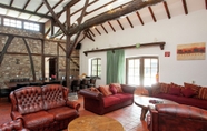 Lobi 7 Magnificent Farmhouse in Sint Joost With Private Pool