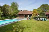 Kolam Renang Magnificent Farmhouse in Sint Joost With Private Pool